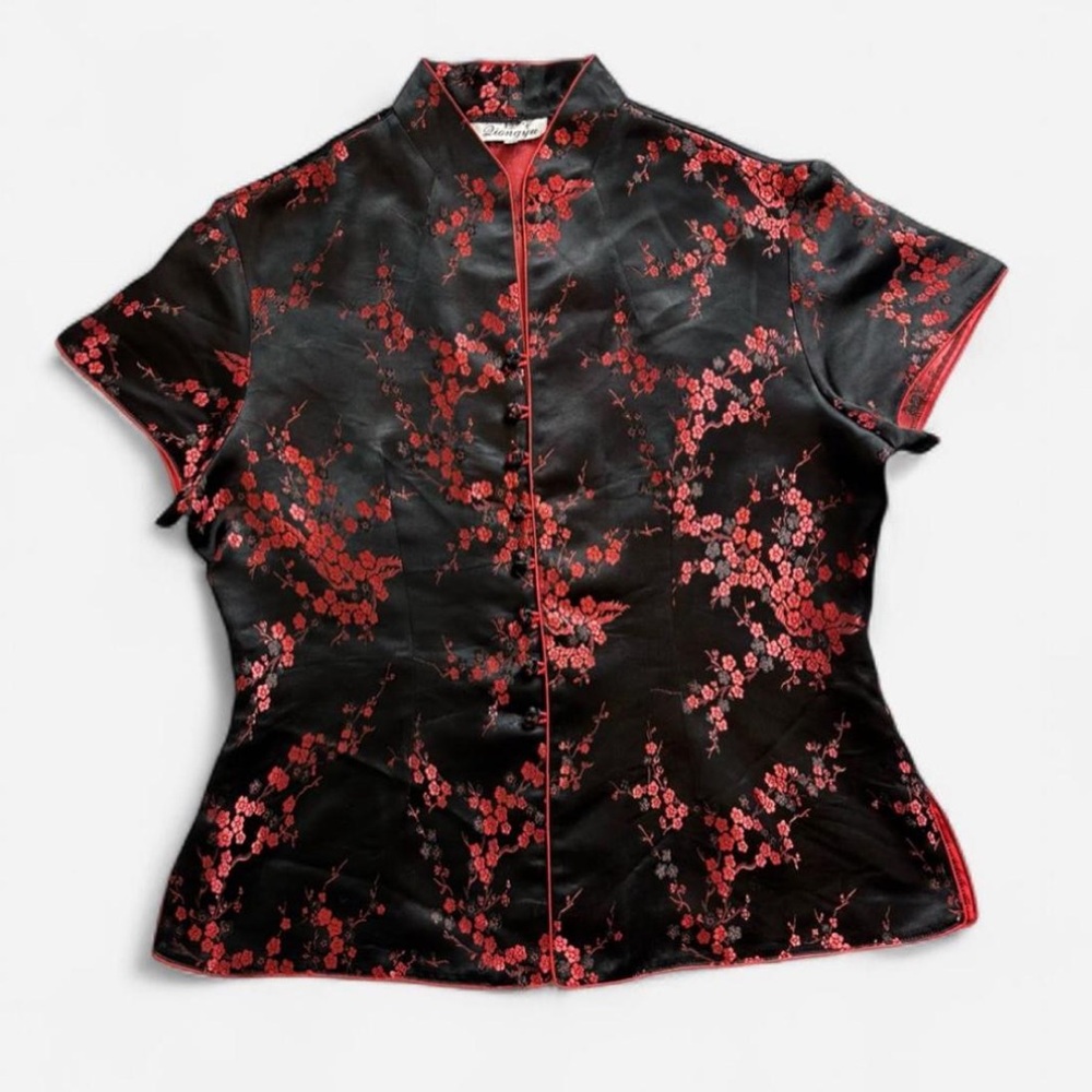 Liongyu Silk Top – Frog Closures, Floral Branch Motif, Red & Black